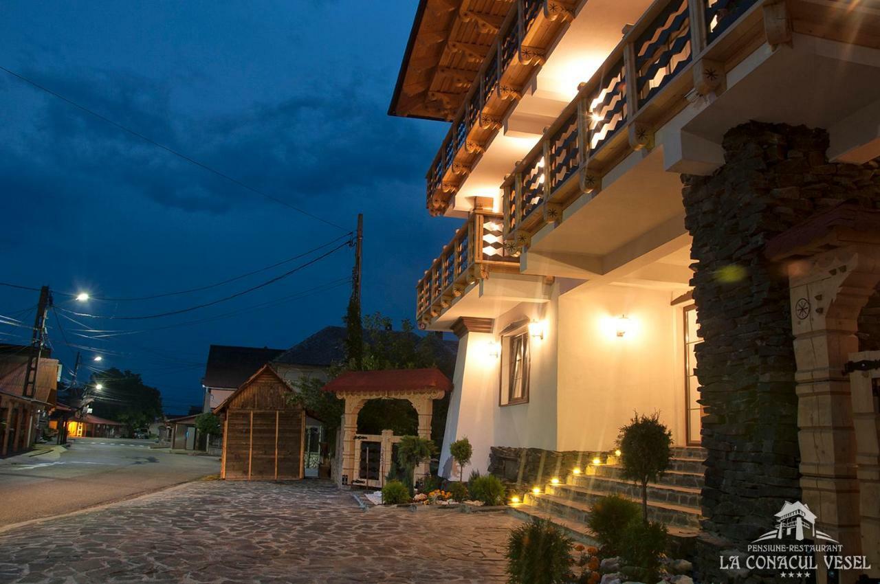 La Conacul Vesel Hotel Săpînţa Bagian luar foto